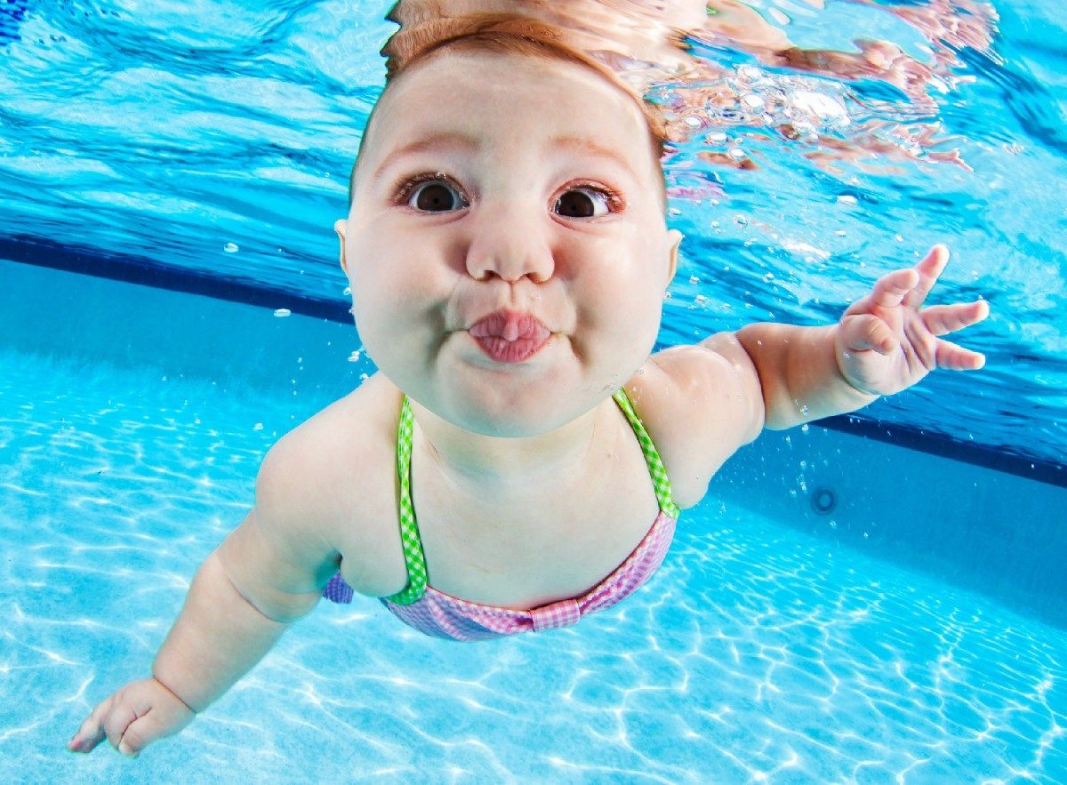 Плавание младенцев - это новомодное изобретение?